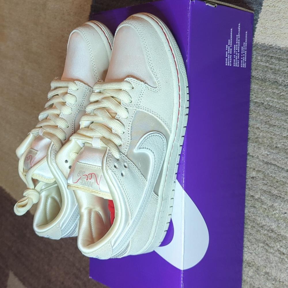 Nike SB Dunk Low PRM Coconut Milk/Light Bone Size Men's 7.5 Woman's 9 - Picture 2 of 6